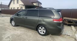 Toyota Sienna 2010 года за 9 250 000 тг. в Атырау – фото 2