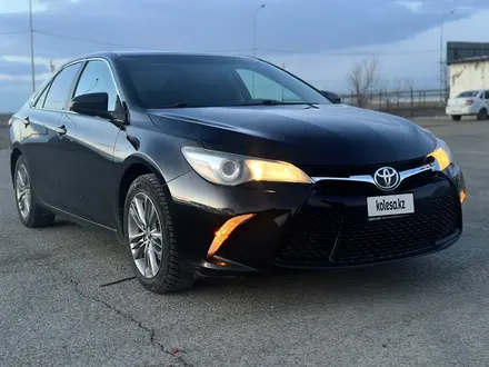 Toyota Camry 2015 года за 6 500 000 тг. в Атырау – фото 3