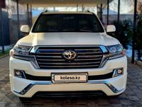 Toyota Land Cruiser 2017 годаfor35 000 000 тг. в Алматы