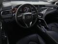 Toyota Camry 2018 года за 10 310 000 тг. в Алматы – фото 8