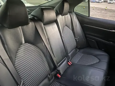 Toyota Camry 2018 года за 10 310 000 тг. в Алматы – фото 10