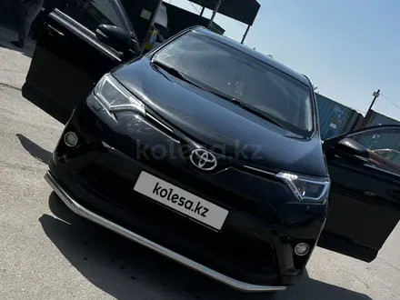 Toyota RAV4 2016 года за 13 555 555 тг. в Шымкент – фото 11