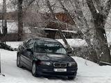 BMW 320 1998 года за 2 800 000 тг. в Алматы