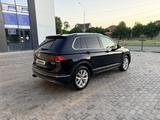 Volkswagen Tiguan 2017 года за 11 500 000 тг. в Шымкент – фото 3