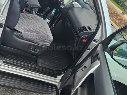 Toyota Land Cruiser Prado 2016 года за 22 000 000 тг. в Караганда – фото 12