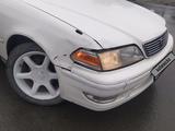 Toyota Mark II 1998 годаүшін2 850 000 тг. в Семей – фото 5