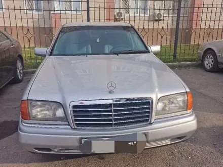 Mercedes-Benz C 280 1995 года за 2 700 000 тг. в Тараз – фото 2