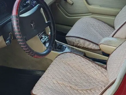 Mercedes-Benz E 230 1989 года за 1 800 000 тг. в Караганда – фото 4