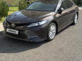 Toyota Camry 2019 года за 14 000 000 тг. в Шымкент