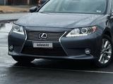 Lexus ES 300h 2015 года за 9 000 000 тг. в Атырау – фото 2