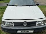 Volkswagen Passat 1991 годаүшін1 000 000 тг. в Риддер