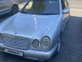 Mercedes-Benz E 280