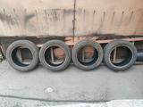 Комплект шин 225 55 R17 за 85 000 тг. в Алматы