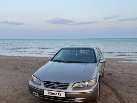 Toyota Camry 1998 года за 3 500 000 тг. в Алматы – фото 11