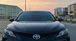 Toyota Camry 2023 года за 16 800 000 тг. в Актау