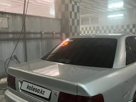Audi 100 1994 года за 3 000 000 тг. в Актобе – фото 4