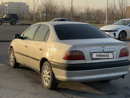 Toyota Avensis 1999 года за 2 500 000 тг. в Алматы