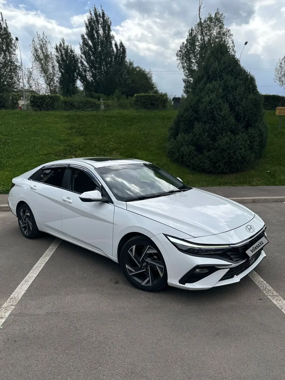 Hyundai Elantra, 2023