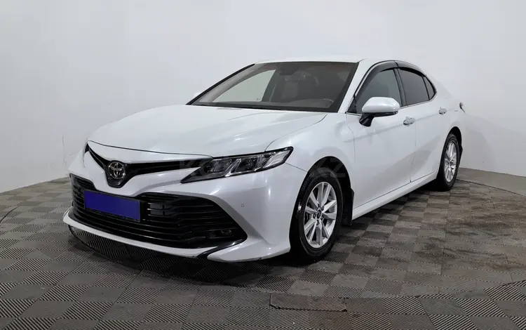 Toyota Camry 2018 годаүшін10 390 000 тг. в Алматы
