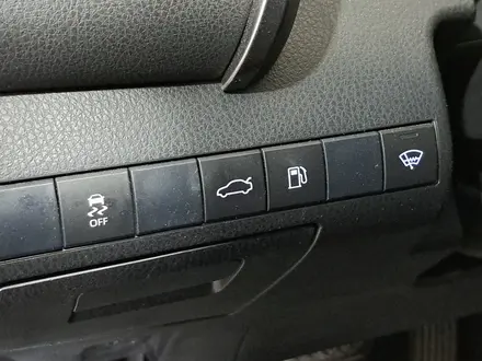 Toyota Camry 2018 года за 10 390 000 тг. в Алматы – фото 17