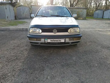 Volkswagen Golf 1996 года за 1 600 000 тг. в Талдыкорган