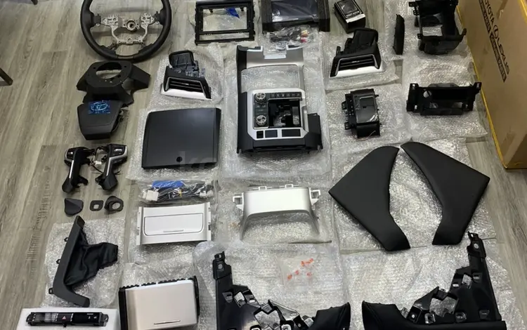 Переделка салона Land Cruiser 200 (2016-2022) за 7 770 тг. в Алматы