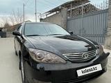 Toyota Camry 2004 годаүшін5 700 000 тг. в Алматы – фото 2