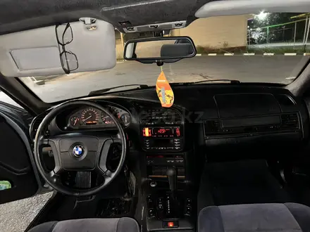 BMW 328 1996 года за 2 600 000 тг. в Алматы – фото 14