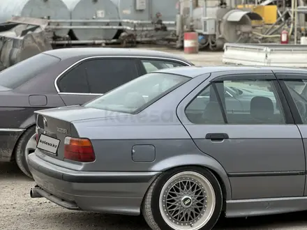 BMW 328 1996 года за 2 600 000 тг. в Алматы – фото 11