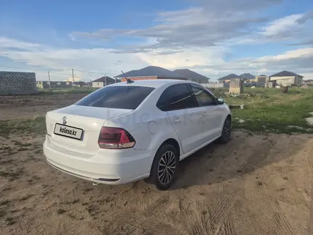 Volkswagen Polo 2017 года за 4 600 000 тг. в Актобе – фото 4