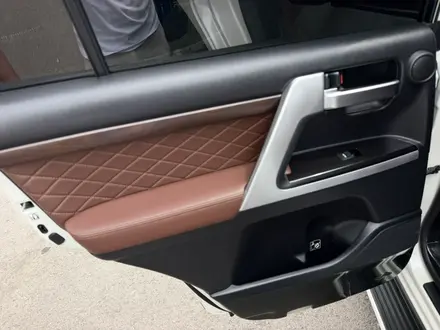 Toyota Land Cruiser 2017 года за 30 500 000 тг. в Астана – фото 24