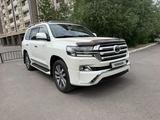 Toyota Land Cruiser 2017 годаүшін30 500 000 тг. в Астана – фото 4