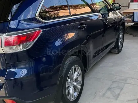 Toyota Highlander 2015 года за 14 700 000 тг. в Алматы – фото 2