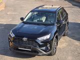 Toyota RAV4 2024 года за 21 990 000 тг. в Костанай