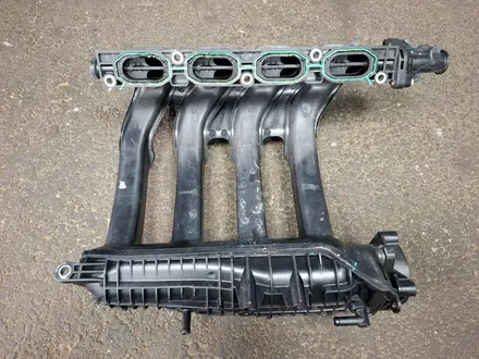 Коллектор впускной Nissan MR20DD 140014BB0A за 25 000 тг. в Алматы – фото 4