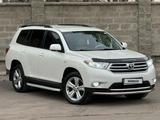 Toyota Highlander 2012 годаүшін12 100 000 тг. в Астана