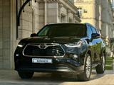 Toyota Highlander 2023 года за 30 500 000 тг. в Астана