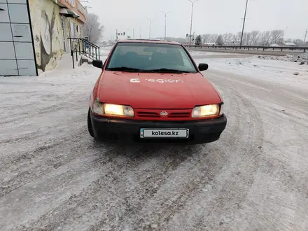 Nissan Primera 1993 года за 750 000 тг. в Петропавловск – фото 3