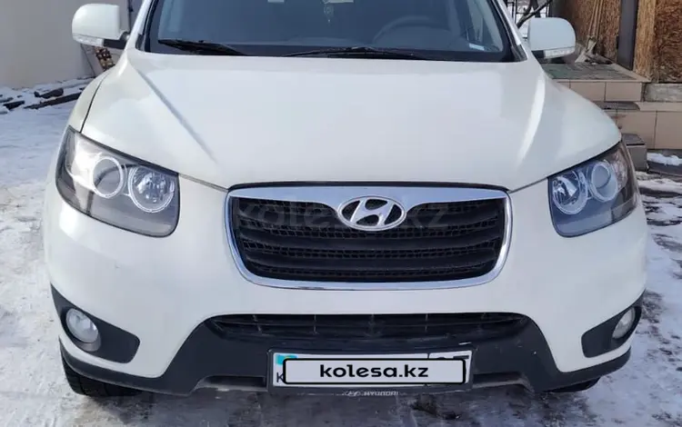 Hyundai Santa Fe 2012 года за 7 400 000 тг. в Алматы
