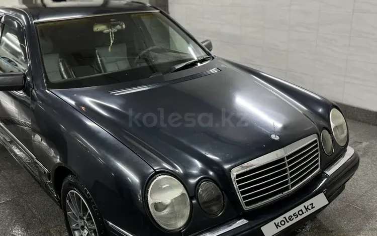 Mercedes-Benz E 230 1996 года за 2 500 000 тг. в Алматы