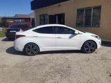 Hyundai Elantra 2014 года за 7 700 000 тг. в Атырау – фото 2