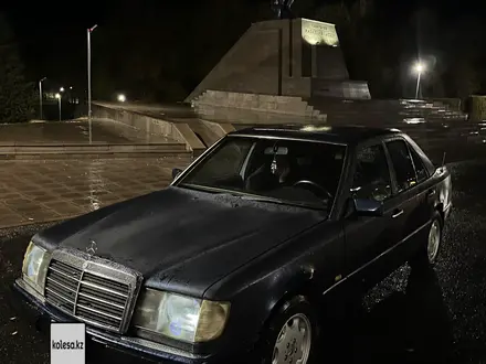 Mercedes-Benz E 200 1991 года за 1 100 000 тг. в Талдыкорган – фото 19