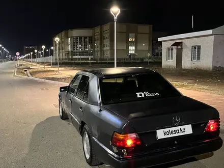 Mercedes-Benz E 200 1991 года за 1 100 000 тг. в Талдыкорган – фото 5