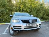 Volkswagen Touareg 2005 года за 3 400 000 тг. в Петропавловск – фото 4