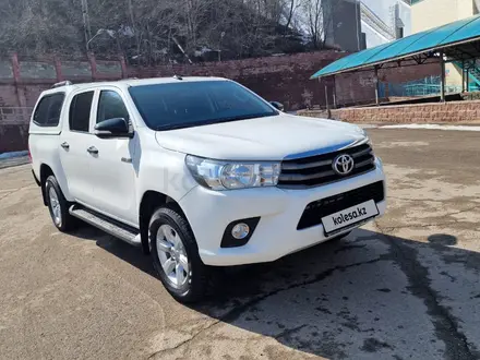 Toyota Hilux 2017 года за 13 000 000 тг. в Алматы – фото 3