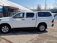 Toyota Hilux 2017 года за 14 000 000 тг. в Алматы