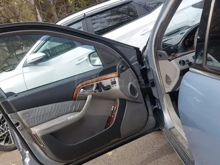 Mercedes-Benz S 320 2001 года за 4 850 000 тг. в Шымкент – фото 12