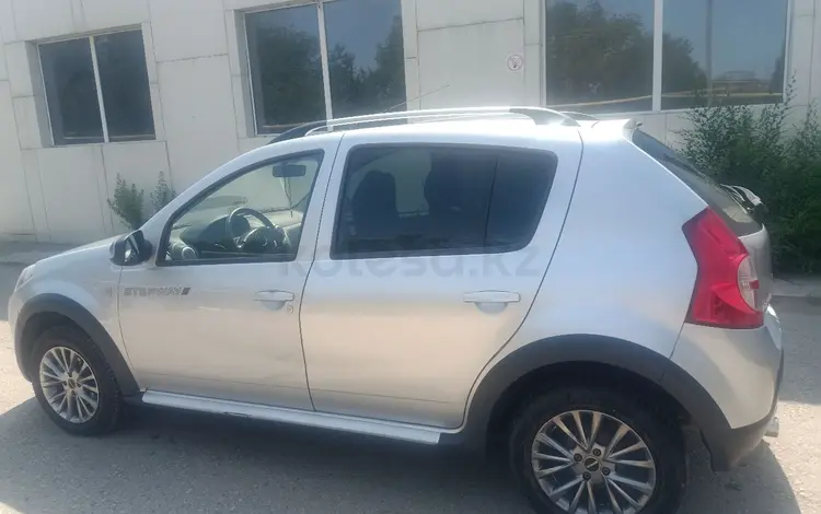 Renault Sandero Stepway 2013 годаүшін3 800 000 тг. в Актобе