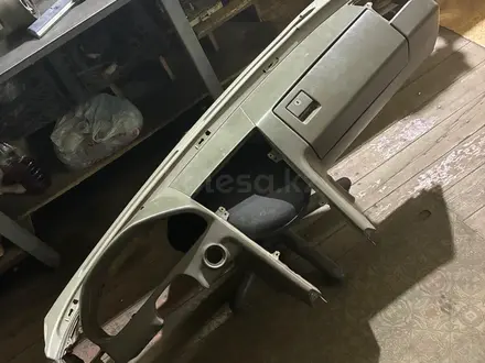 Панель w202 за 10 000 тг. в Караганда