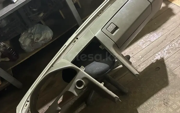 Панель w202 за 10 000 тг. в Караганда